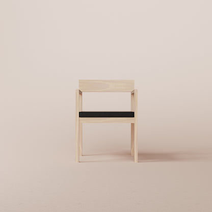 SLOT CHAIR