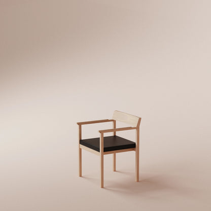 SLOT CHAIR