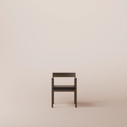 SLOT CHAIR
