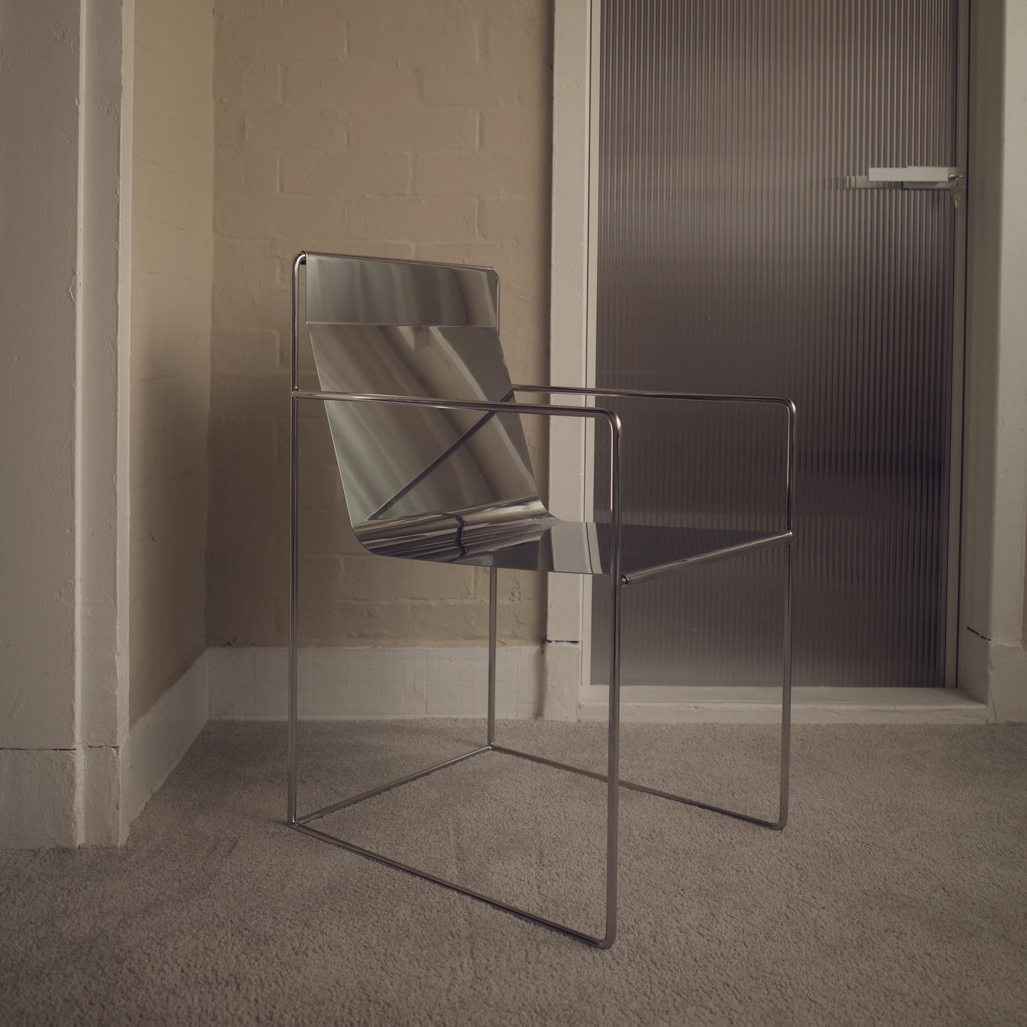 SLIM CHAIR