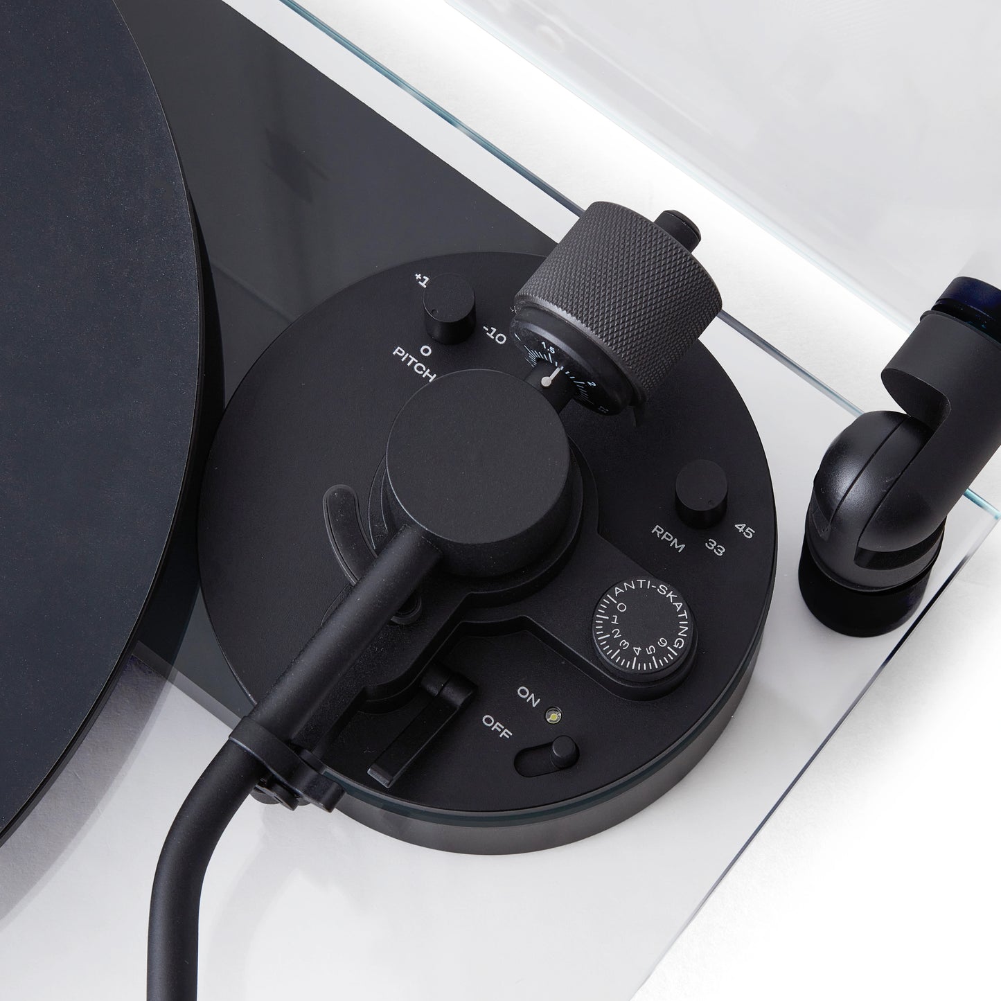 TRANSPARENT TURNTABLE